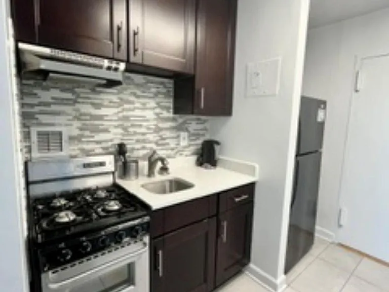 1011 Arlington Blvd #538 — Photo 2
