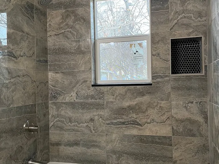 503 E Dean Ave — Photo 8