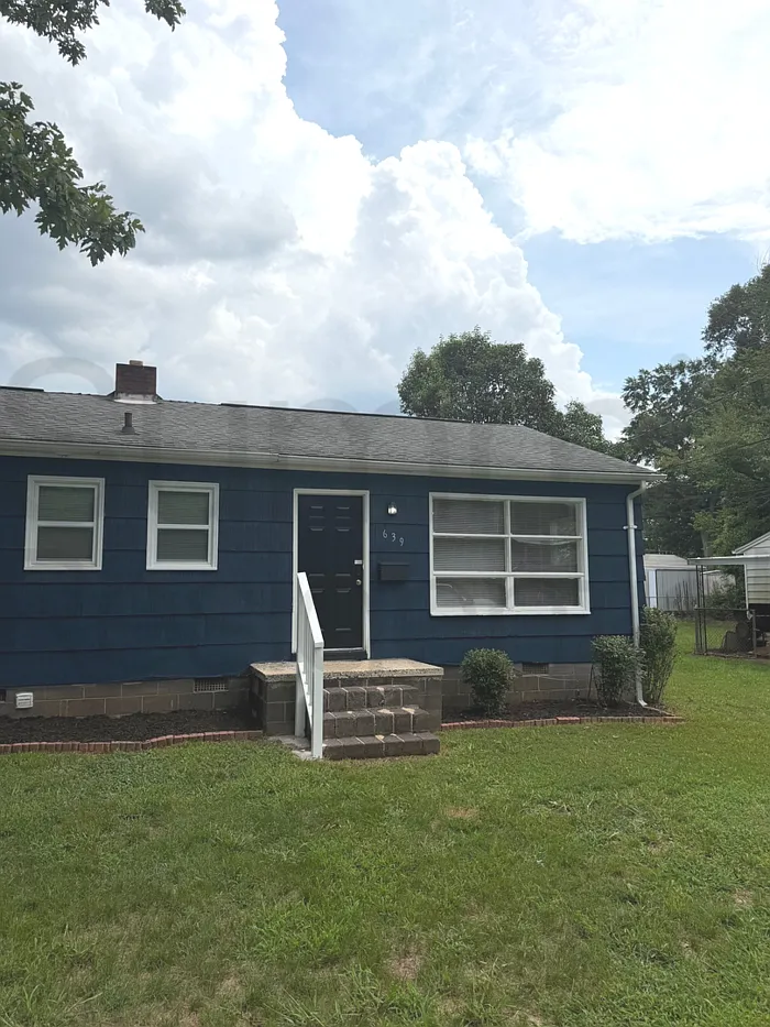 1 bed, 1.0 bath, 596 sqft, $1,075 — Photo 1