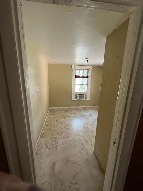 3 bed, 1000 sqft, $1,495 — Photo 3