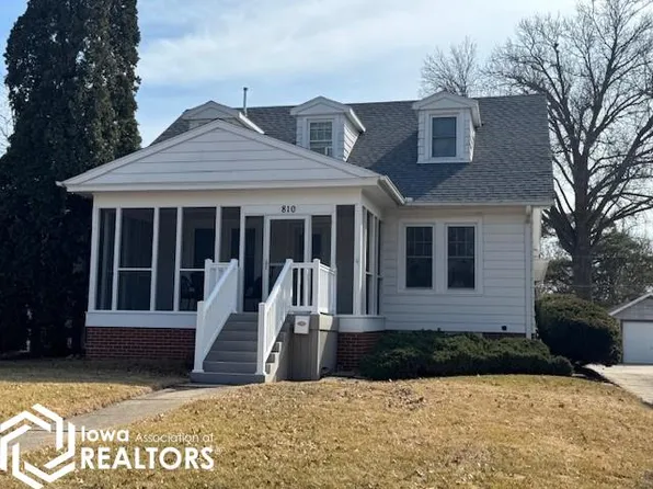 810 Woodlawn Ave, Chariton, IA 50049