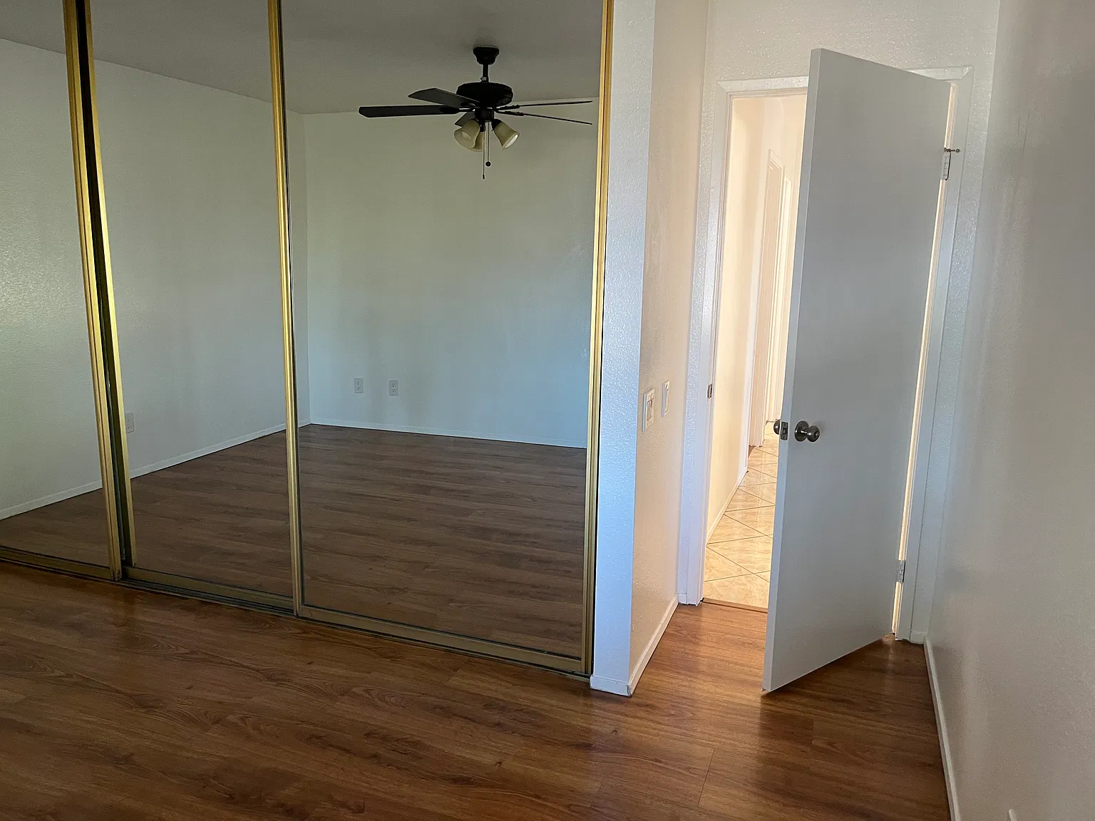 4 bed, 1400 sqft, $4,300 — Photo 4