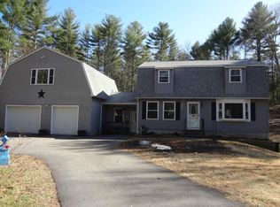 77 Griswold Dr, Jewett City, CT 06351