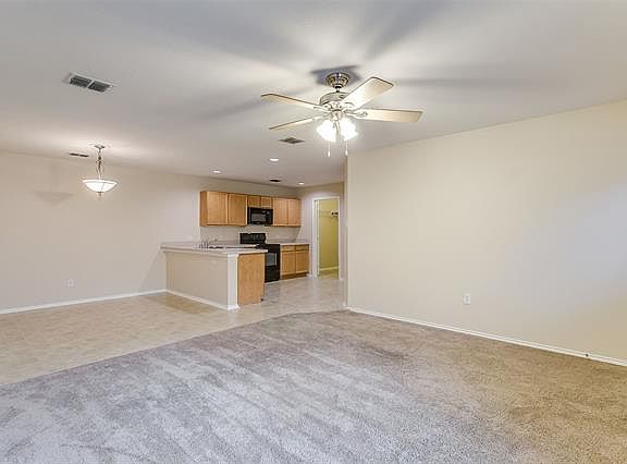 3rd image of 481/485 Brookbank Dr