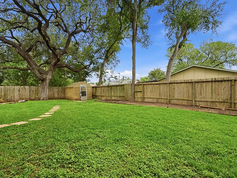 2509 Redleaf Ln #A — Photo 24