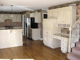 KITCHEN WITH BUILT-INS