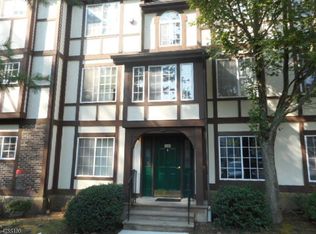 46 Village Dr, Morristown, NJ 07960