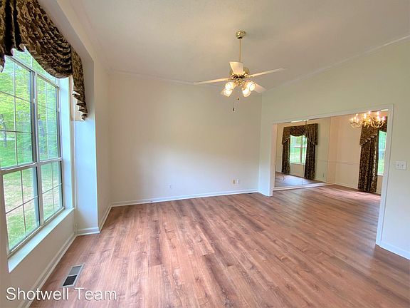 5th image of 3100 Great Meadows Dr