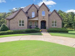 1122 Long Leaf Lake Dr, Helena, AL 35022