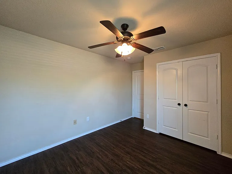 203 Anne Louise Dr — Photo 11