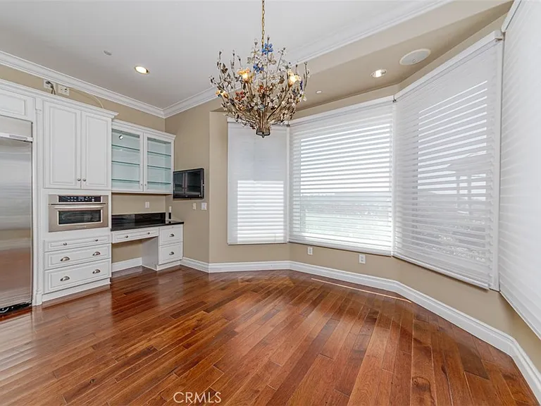 9772 Crestview Cir — Photo 11