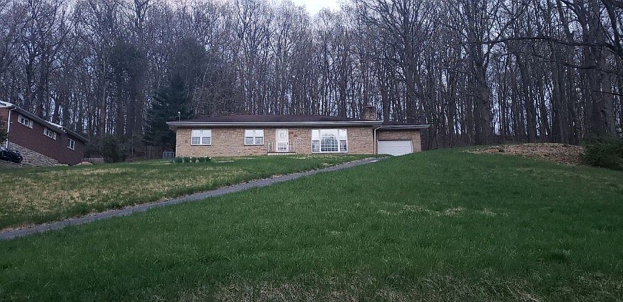 1st image of 528 Pine Ridge Rd
