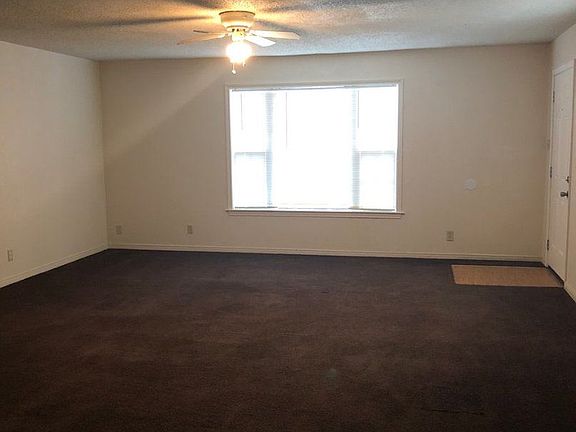 4th image of 1711 White Ave