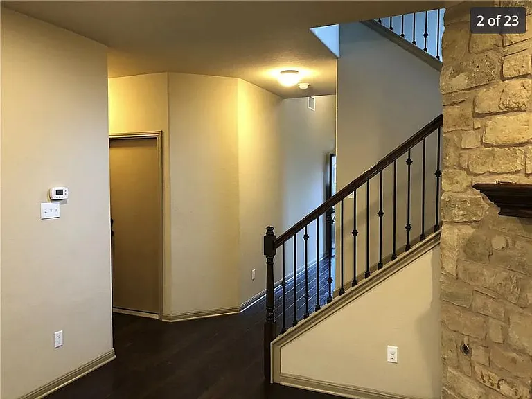 10501 Luke Ct — Photo 2