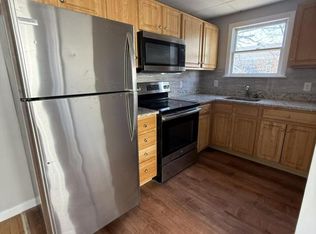 35-37 Carver St, Fall River, MA 02721