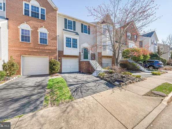 6911 Kerrywood Cir, Centreville, VA 20121