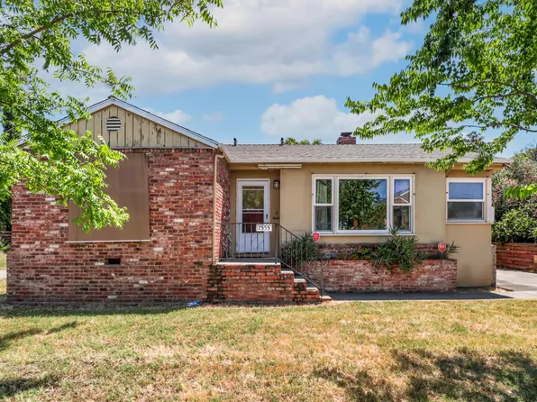 1555 53rd St, Sacramento, CA 95819