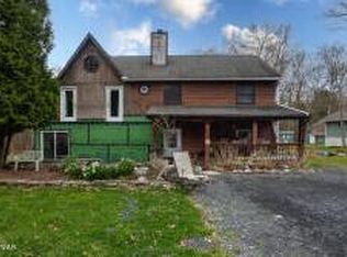 193 Black Cherry Ln, East Stroudsburg, PA 18301