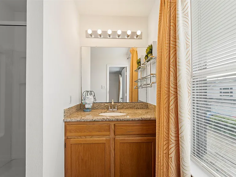 8252 Golf Green Cir — Photo 18