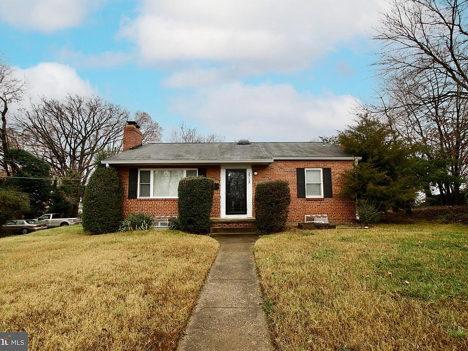 1st image of 2712 James Dr