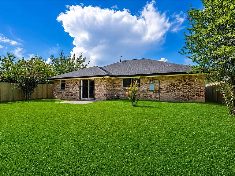 5426 Fairgreen Ln — Photo 26