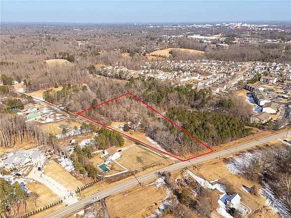 2nd image of 164 Mae Kennedy Rd