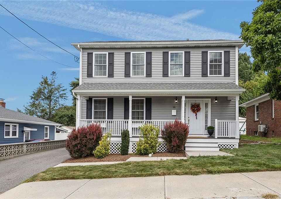 1st image of 66 Christopher St
