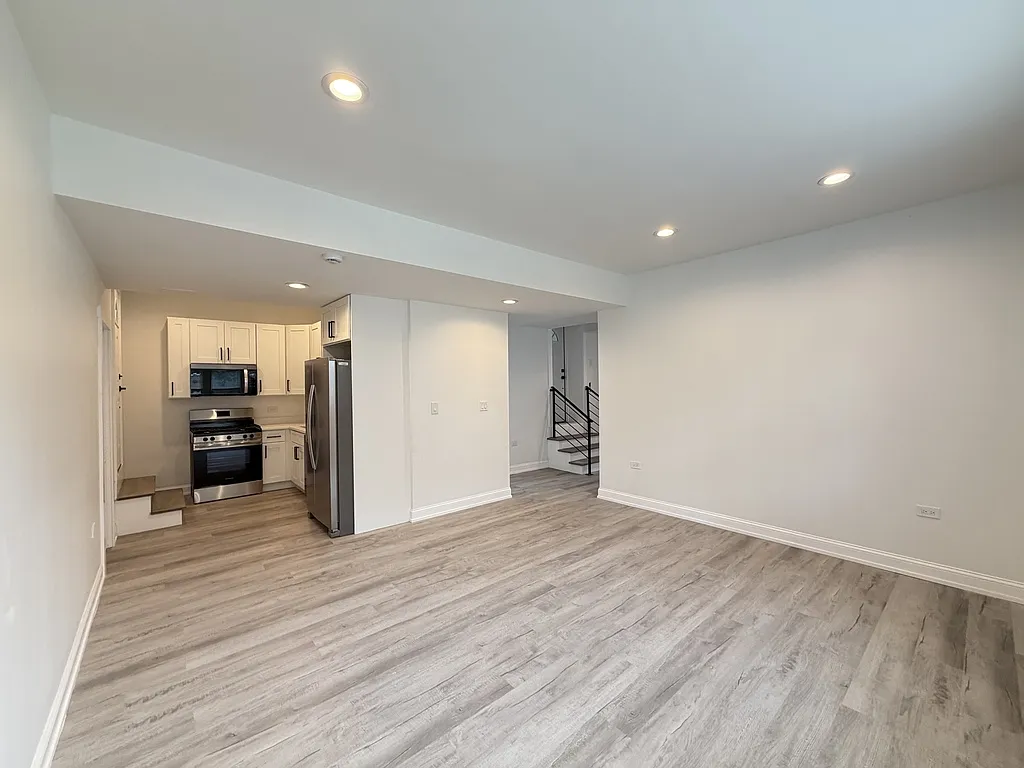 2 bed, $1,795 — Photo 3