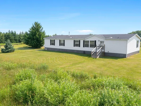 12885 Dahl Rd, Hinckley, MN 55037