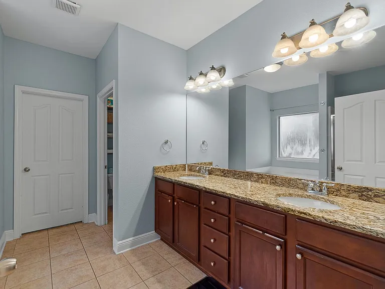 711 Lime Ln — Photo 16