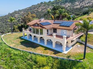 2702 Country Club Dr, Escondido, CA 92029