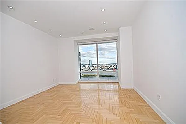 Sold by Trump International Realty | media 2