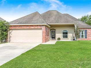 39452 Brighton Point Dr, Ponchatoula, LA 70454