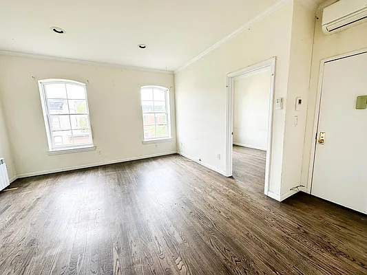 Rented by Ulas Real Estates Inc | media 6