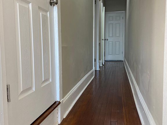 5th image of 404 Stuyvesant Ave