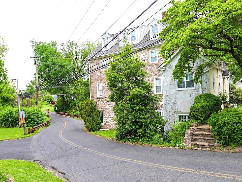 18 Barclay St Newtown PA Zillow