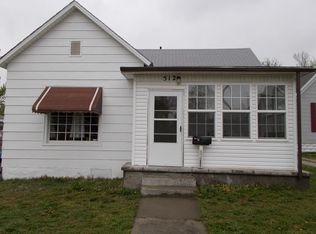 512 E Benton St, Monett, MO 65708