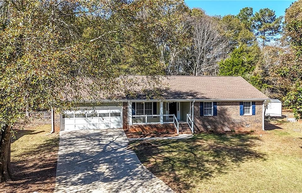 1st image of 153 Stonybrook Ct
