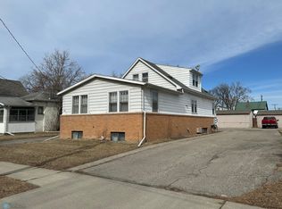 1321 2nd Ave S, Fargo, ND 58103