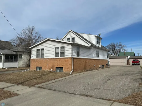 1321 2nd Ave S, Fargo, ND 58103