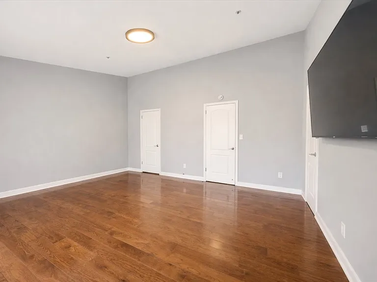 42 Clarewood Dr — Photo 14