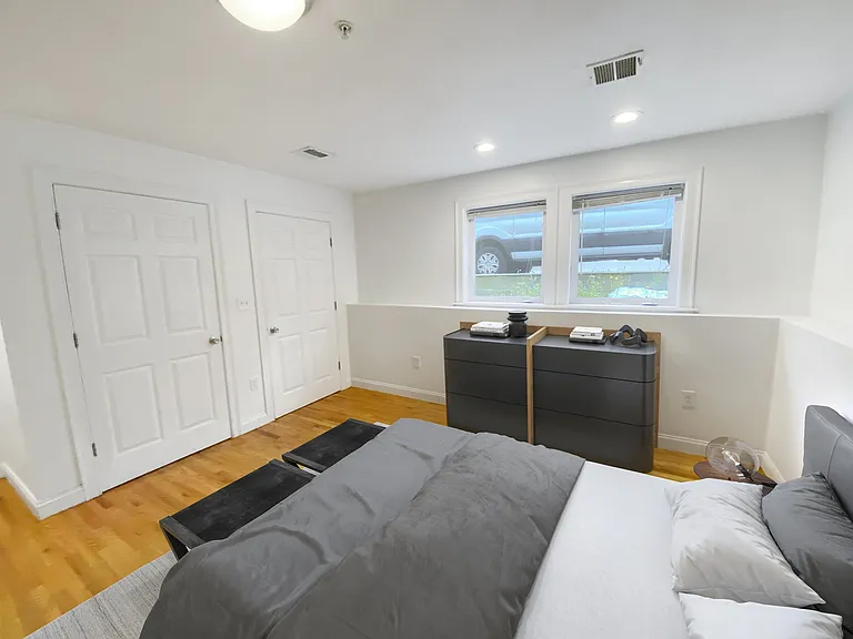 17 Pond St #1 — Photo 9