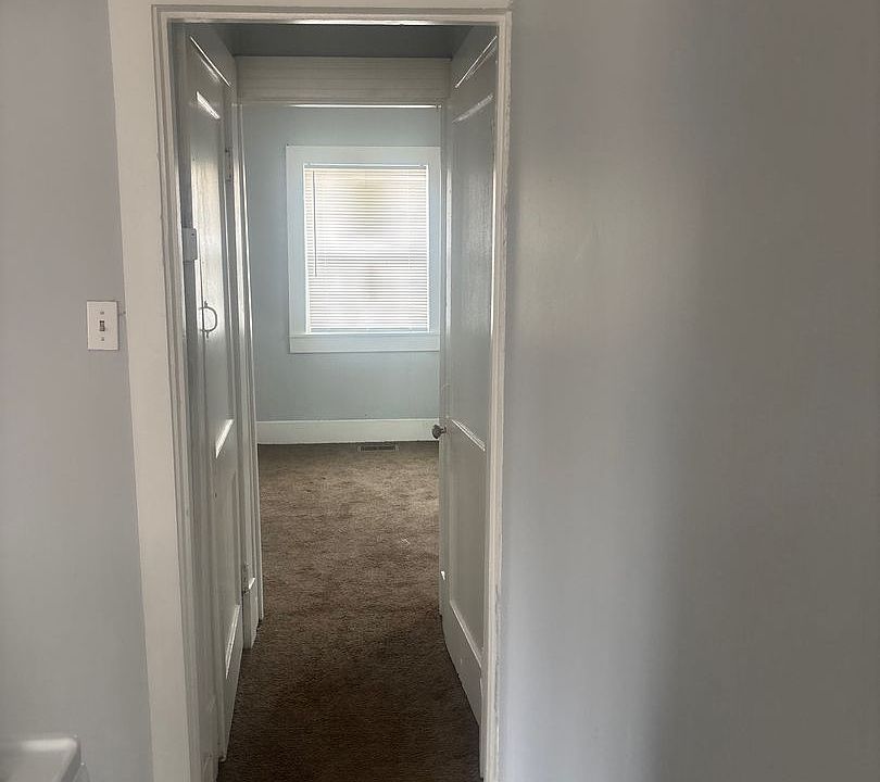 2nd image of 871 S 25th St