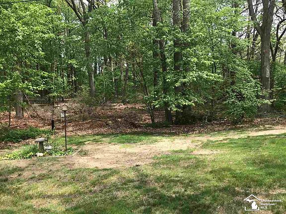 4th image of 11476 Brookshire Dr