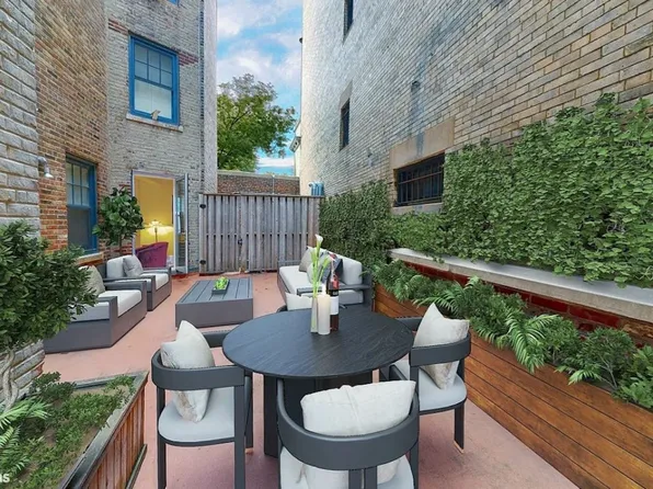 22 Riverside Drive image 1 of 11