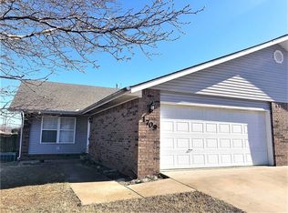1709 S J St, Rogers, AR 72756