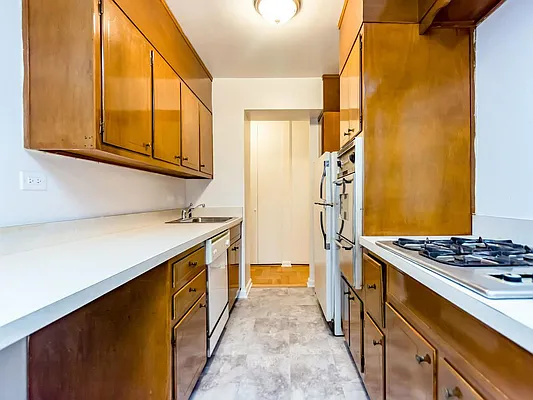 Sold by Re/Max In The City | media 19