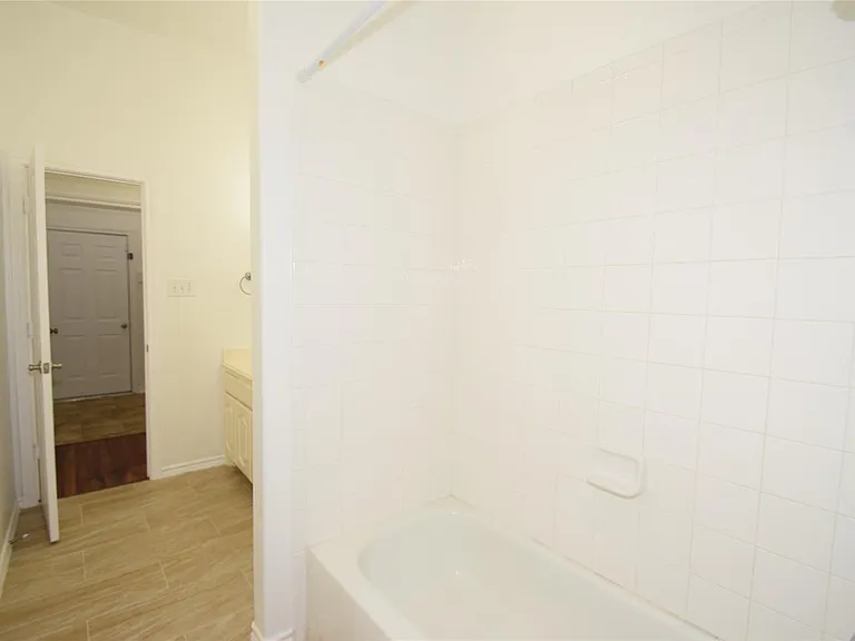 5726 Indigo Trails Dr — Photo 21
