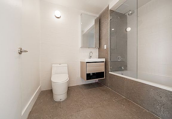 5th image of 204 Linden Blvd #1R