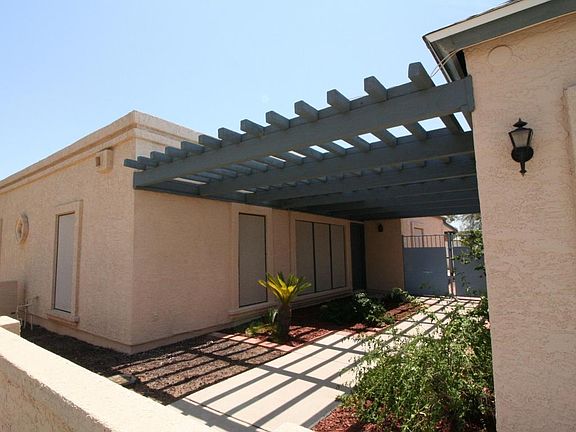 3rd image of 4201 W Villa Maria Dr